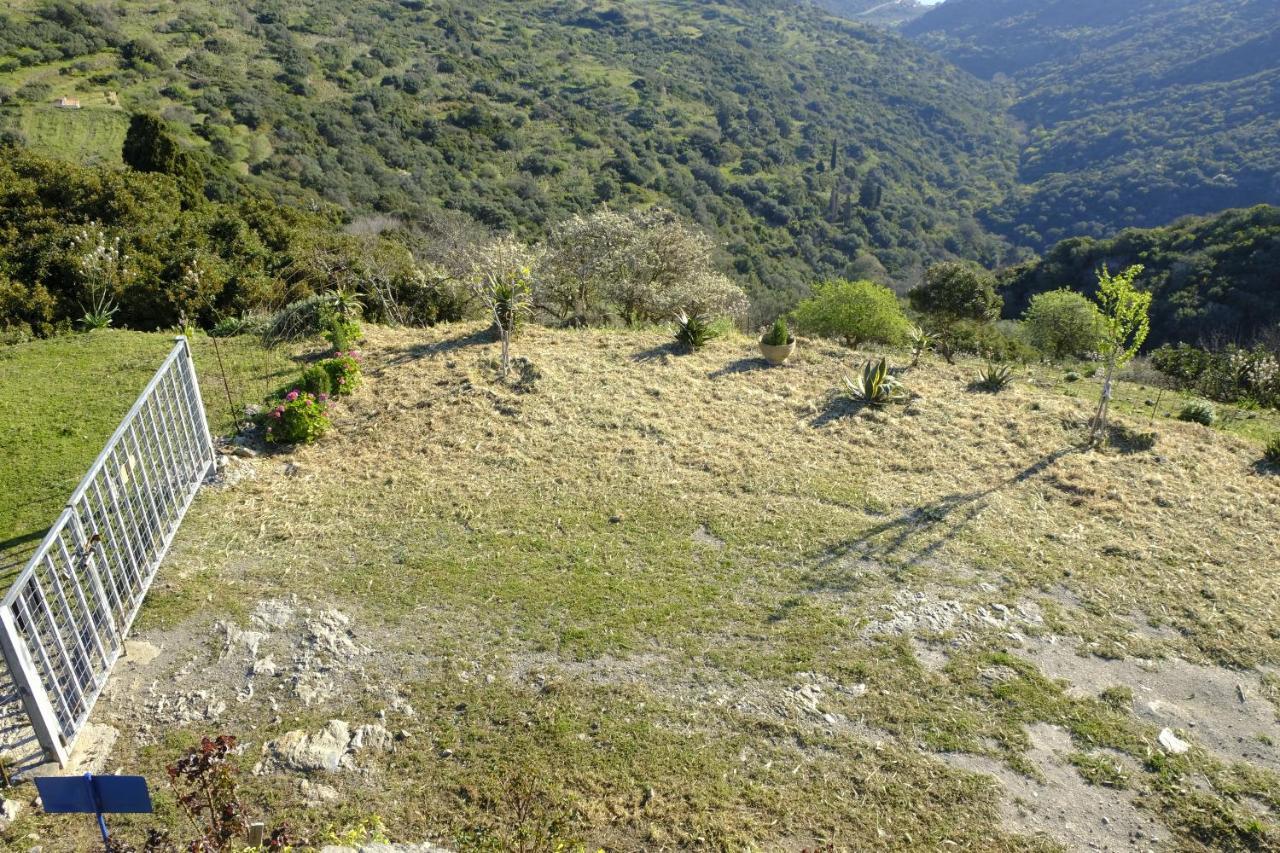 Hill'S Barbacane Potamos  Exterior photo